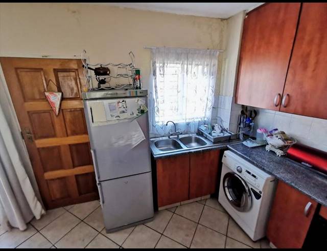 2 BEDROOM TOWNHOUSE FOR SALE IN HALFWAY GARDENS